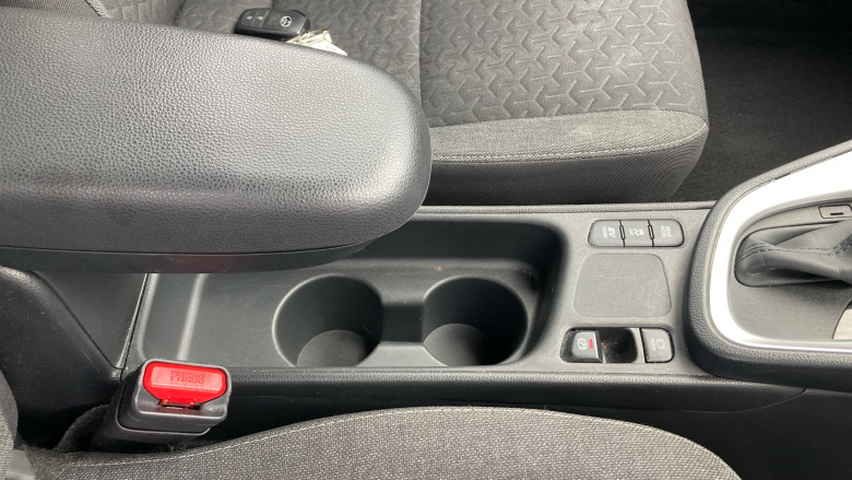 Toyota Yaris Cross 1.5 Hybrid Design 5dr CVT Hybrid Estate